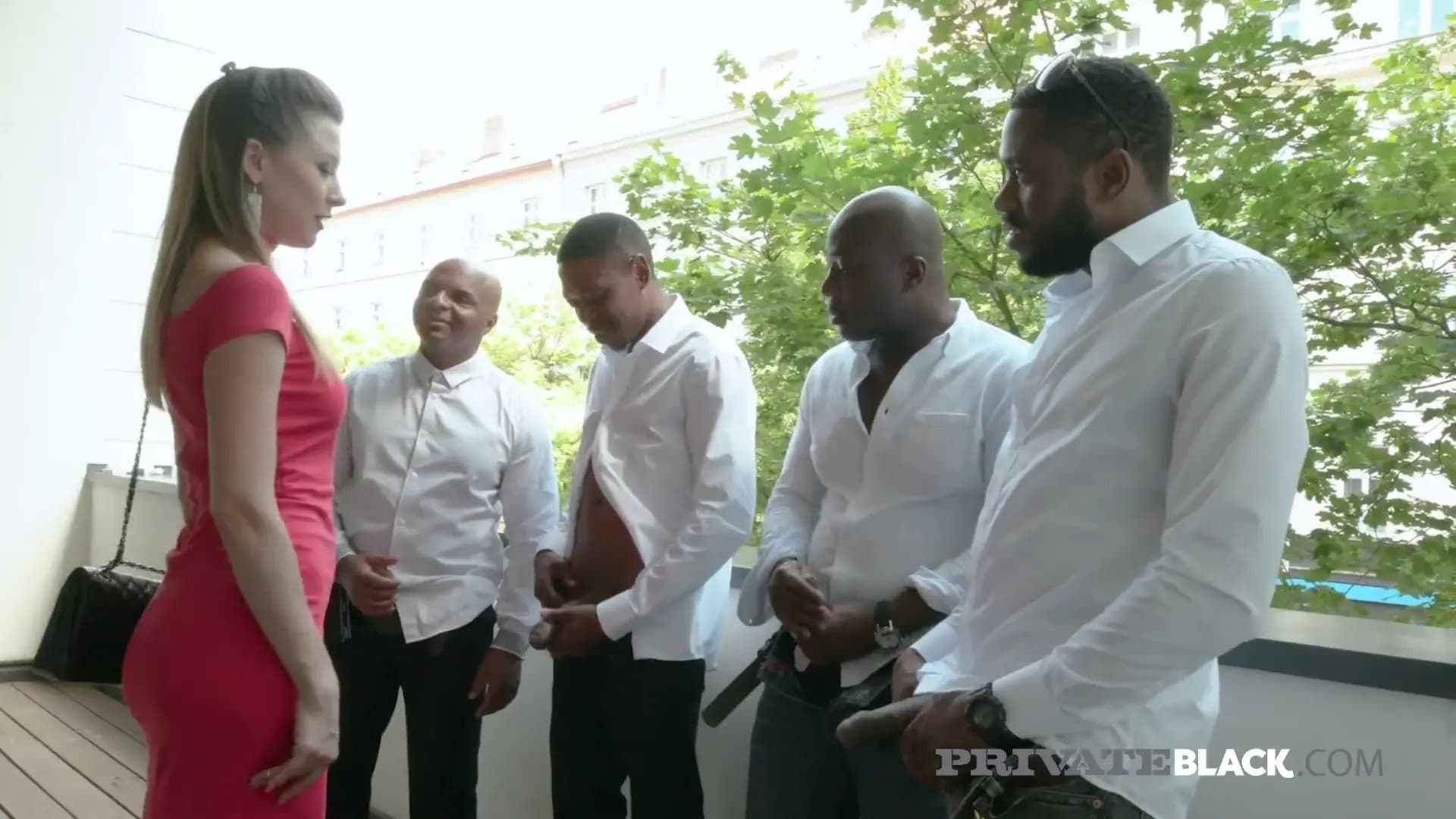 Paulina Soul Dark Dicked in Gangbang