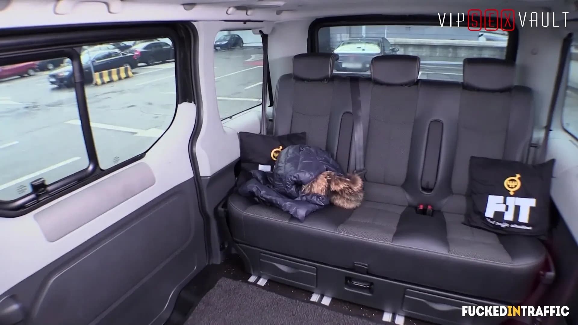 Hot Car Sex with Sexy Milf Chrissy Fox's Multiple Orgasms