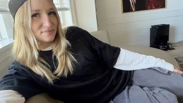 Tomboy Best Friend Proves She's Not Lesbian | Abbie Sykes | Household Fantasy