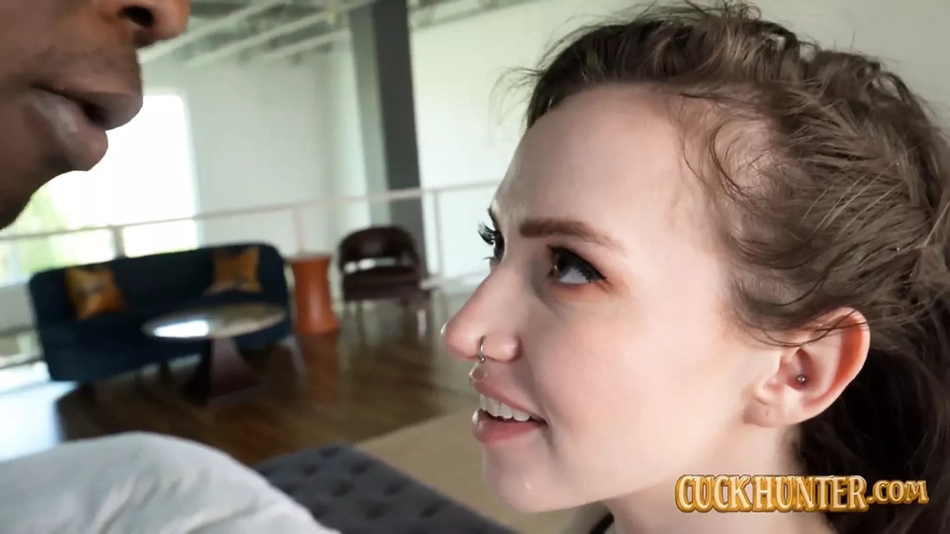 Horny Wife Refuses Condom in This Scene