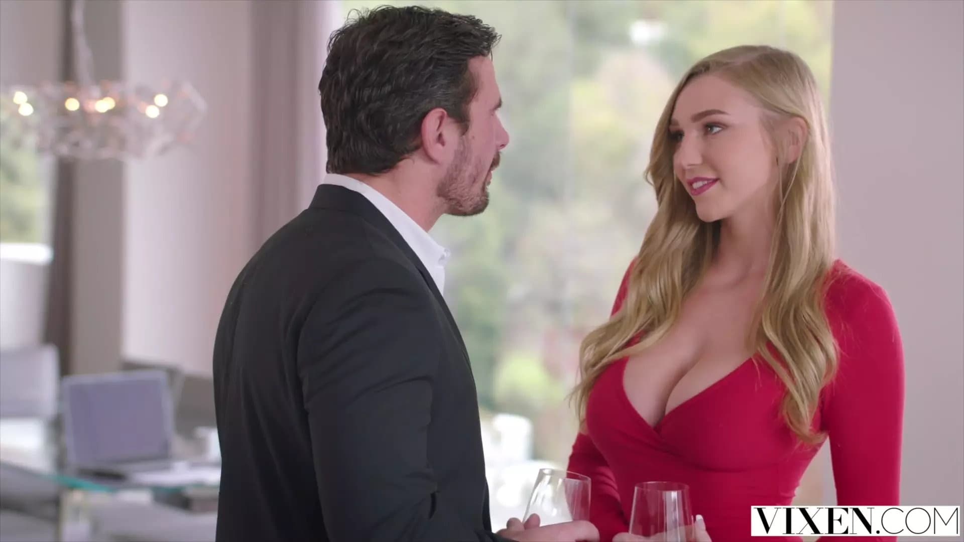 Kendra Sunderland's Seductive Sexecutive Meeting with Her Boss