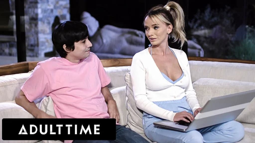 I Kept My Stepmom Up All Night with My Cock