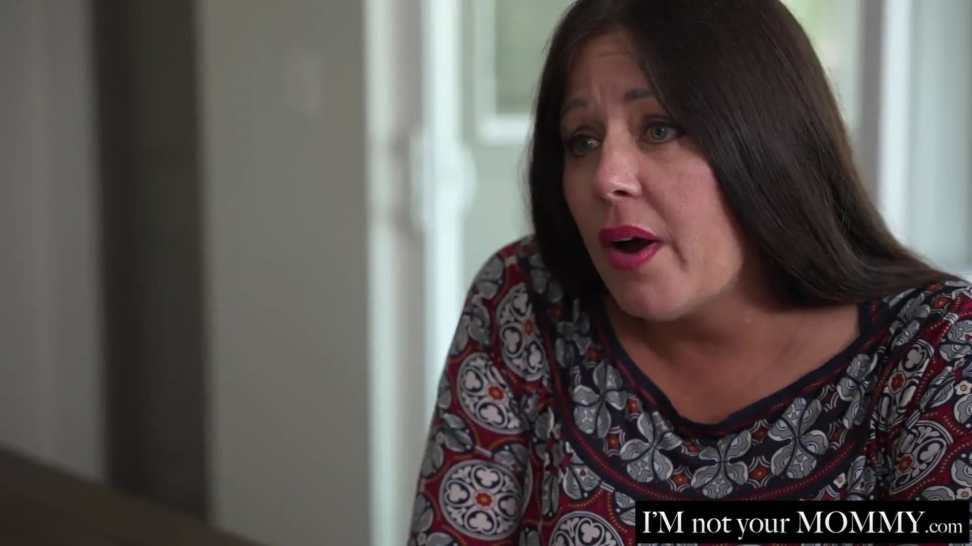 Show Him Your Pussy! Claudia Monet Yells at Pristine Edge - S2:e2