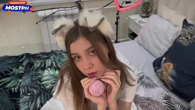 Slutty Cat Girl Tasted Masters Dick and Gave Her Pussy