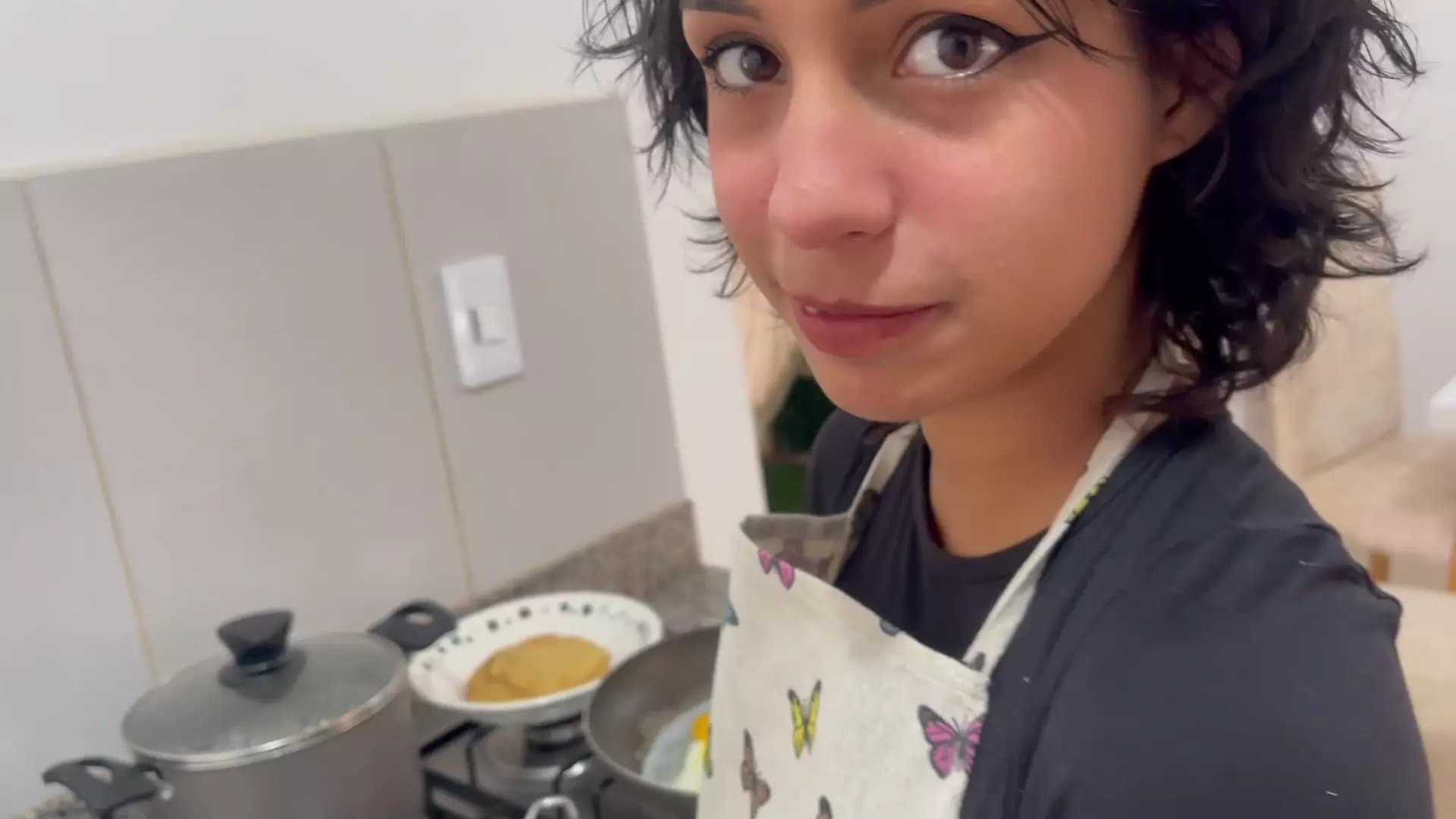 I Teach My Shy Stepsister to Cook and Share My Delicious Milk