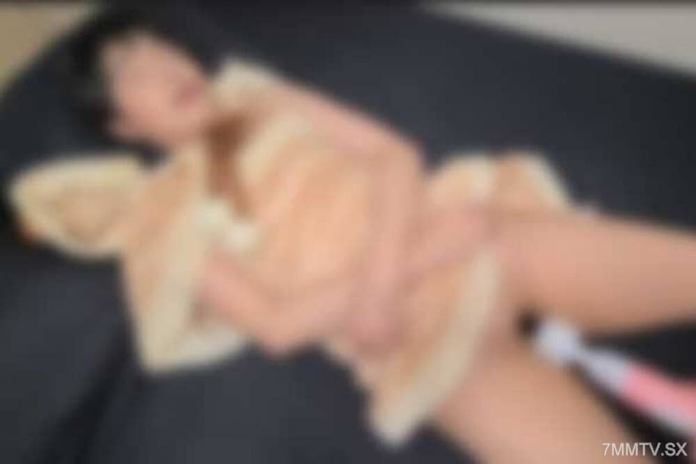 FC2-PPV-4815040: Irresistible 21-Year-Old Mature Coser-Tuber Uncensored